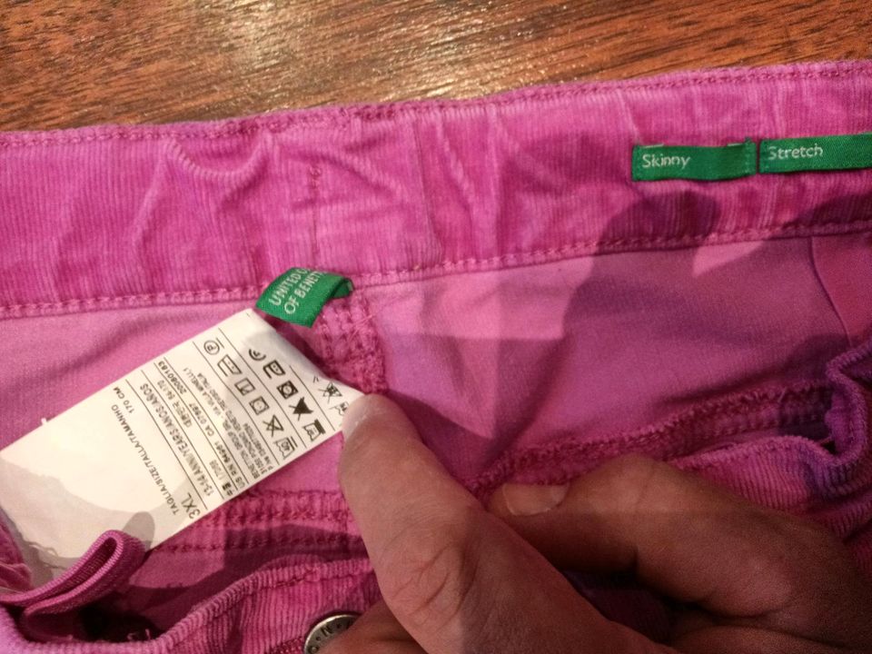 United colors of benetton Feincord Hose  NEU Gr.170 in Hagen im Bremischen