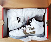 NIKE DUNK HIGH SE Weiss Silber 43 9,5 Limited Edition it-piece Wandsbek - Hamburg Bergstedt Vorschau