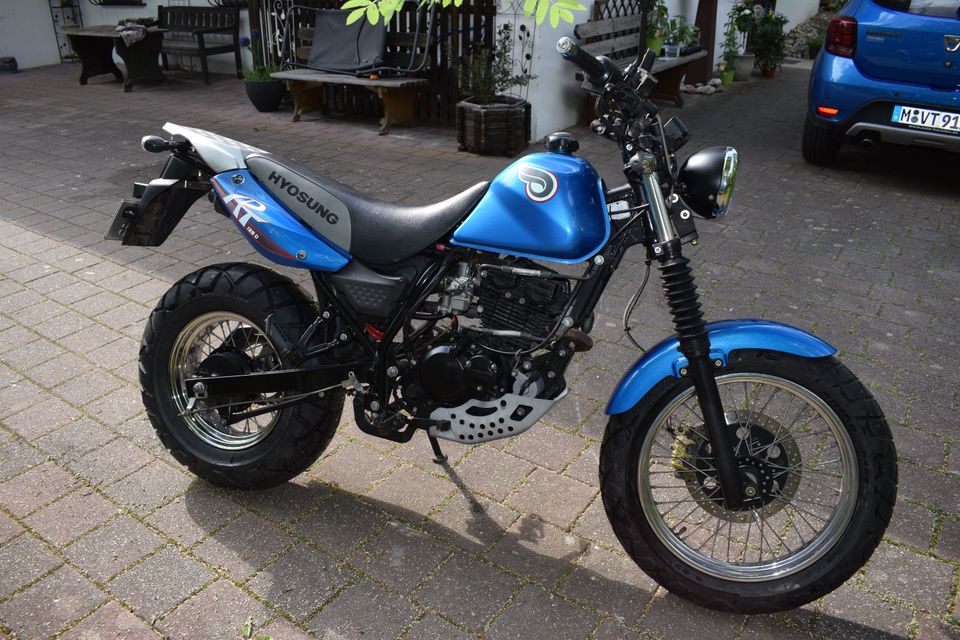 Hyosung Karion 125 wie Yamaha Tw 125 in Stadtsteinach