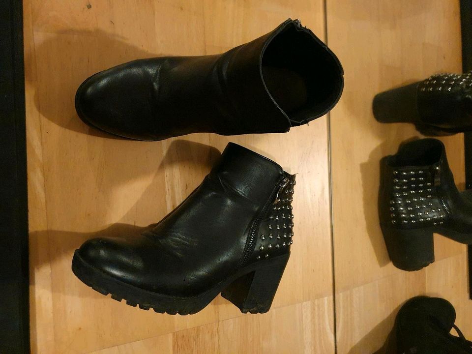 Verschiedene Schuhe Gr 39/40 in Vaterstetten