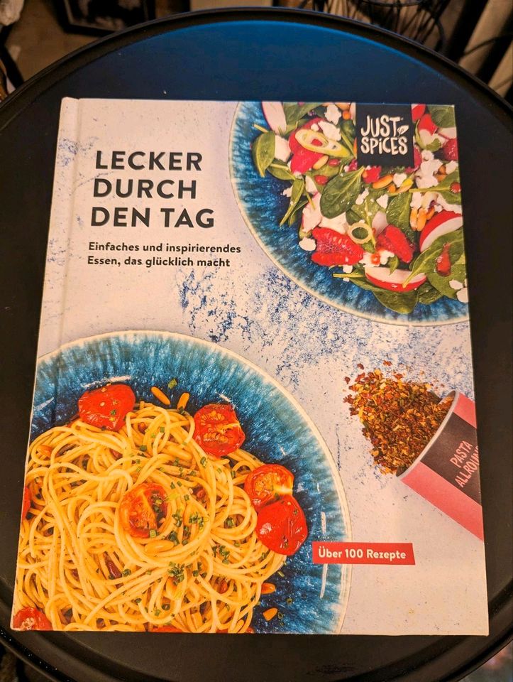 Lecker durch den Tag (Kochbuch Just Spices) in Dresden