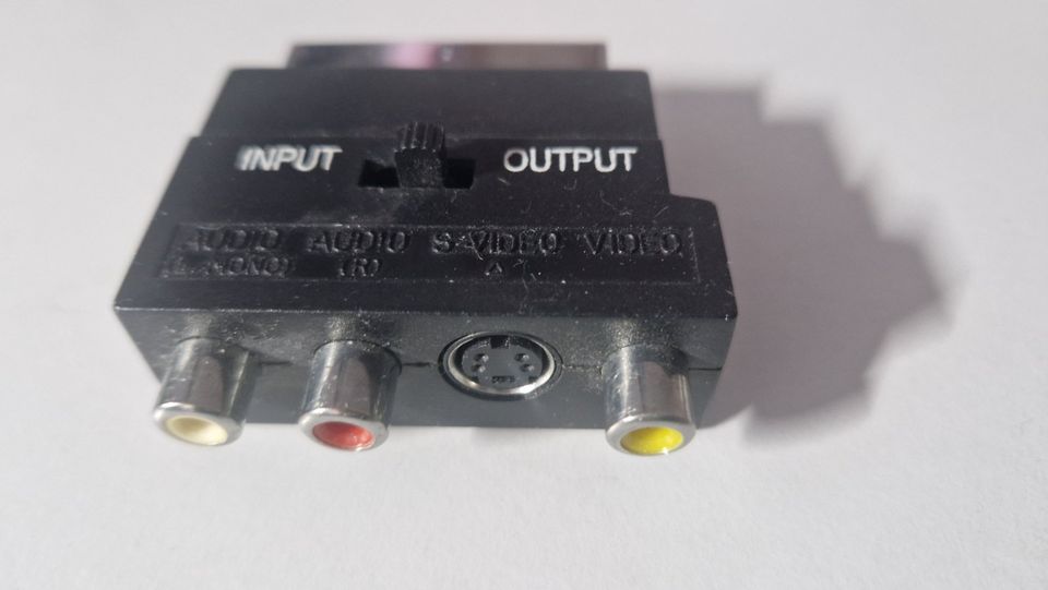 Scart - Kabel und Adapter in Taucha