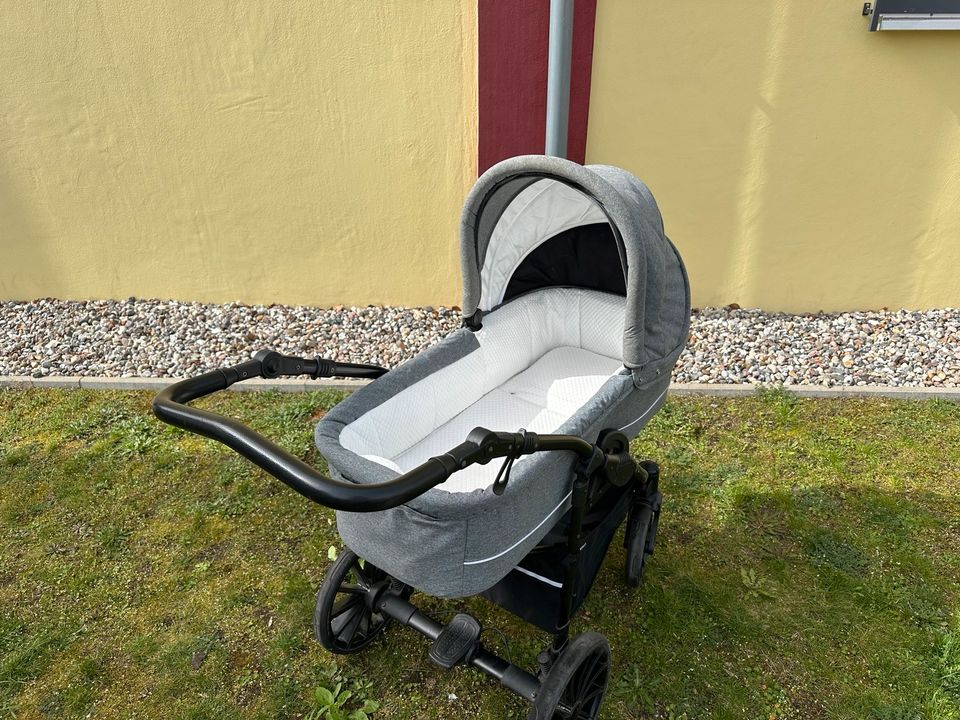 Dänischer Kinderwagen Nordic Lux von Basson Baby 97 cm in Neubrandenburg