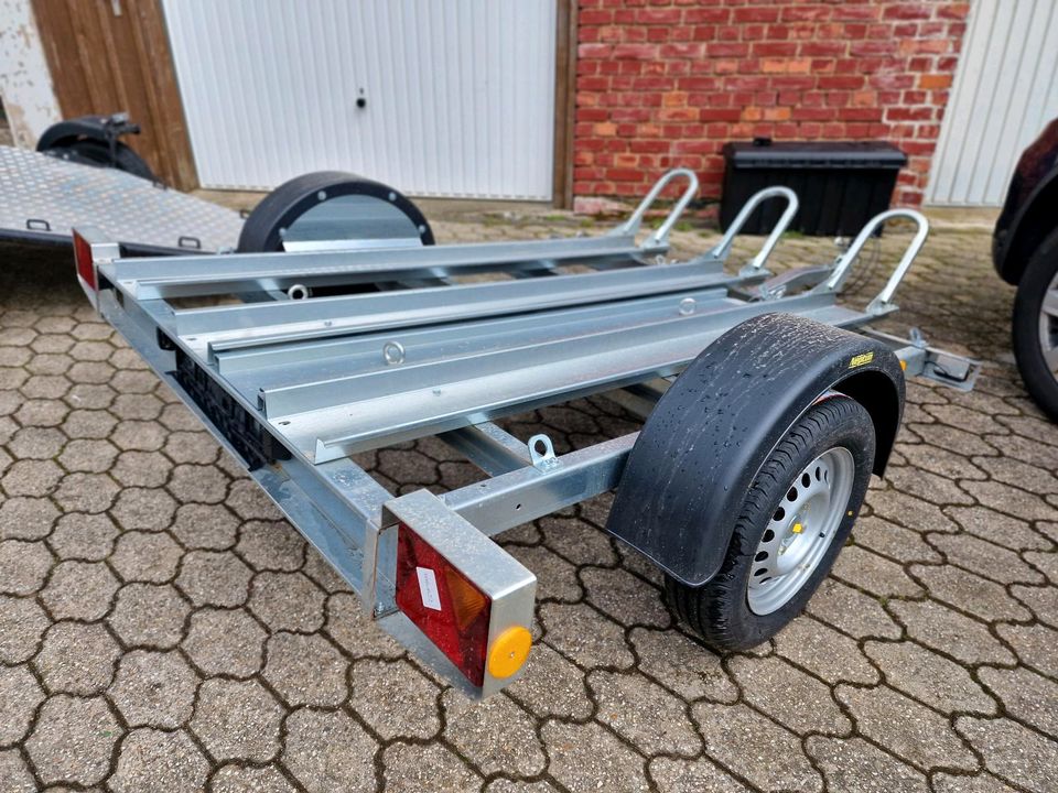 Neptun Anhänger motorradanhänger 750kg *NEUE* in Raversbeuren