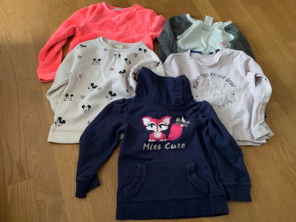 6 Pullover Mädchen Zara H&M Größe 104 110 und 116 in Grafing bei München