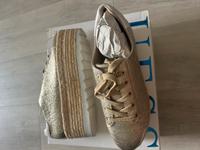 Guess Neu Plateau Gold  Gr.39 Saarland - Lebach Vorschau