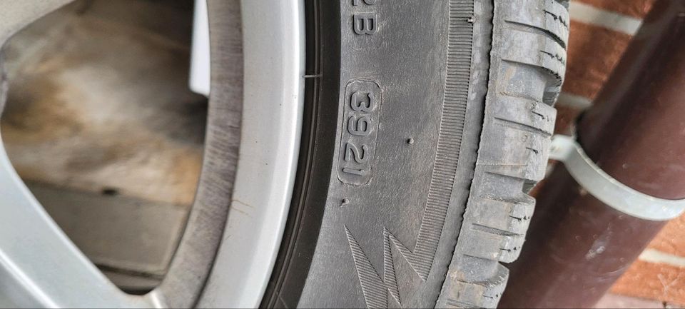 17 Zoll Alufelgen Audi mit Bridgestone Reifen in Kalefeld