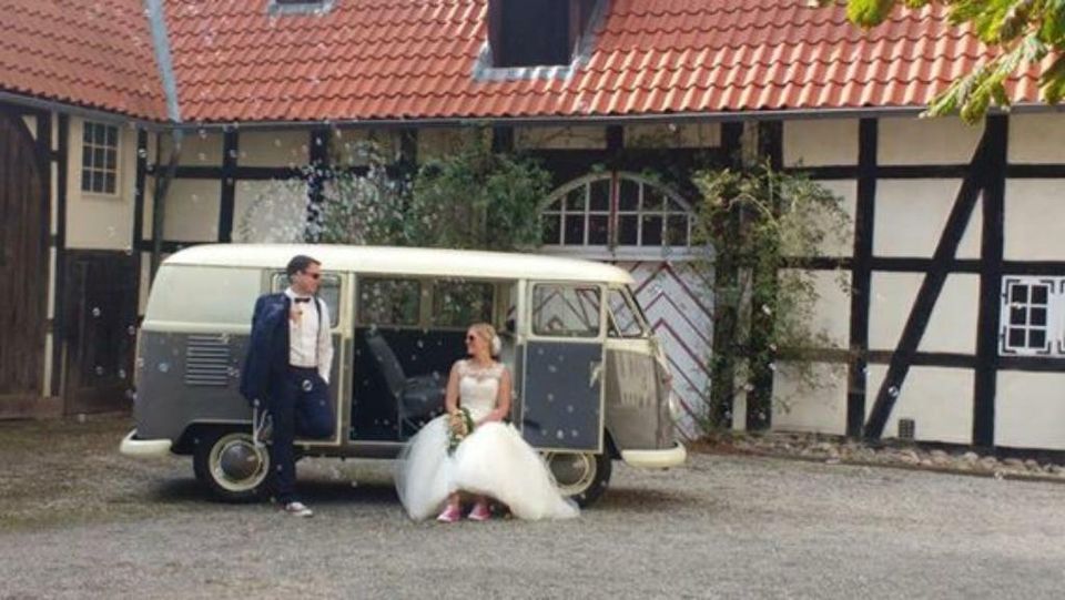 Bus Mieten Oldtimer VW T1 Dunkel Grau alte Bulli T1 Hochzeitsauto in Oberhausen