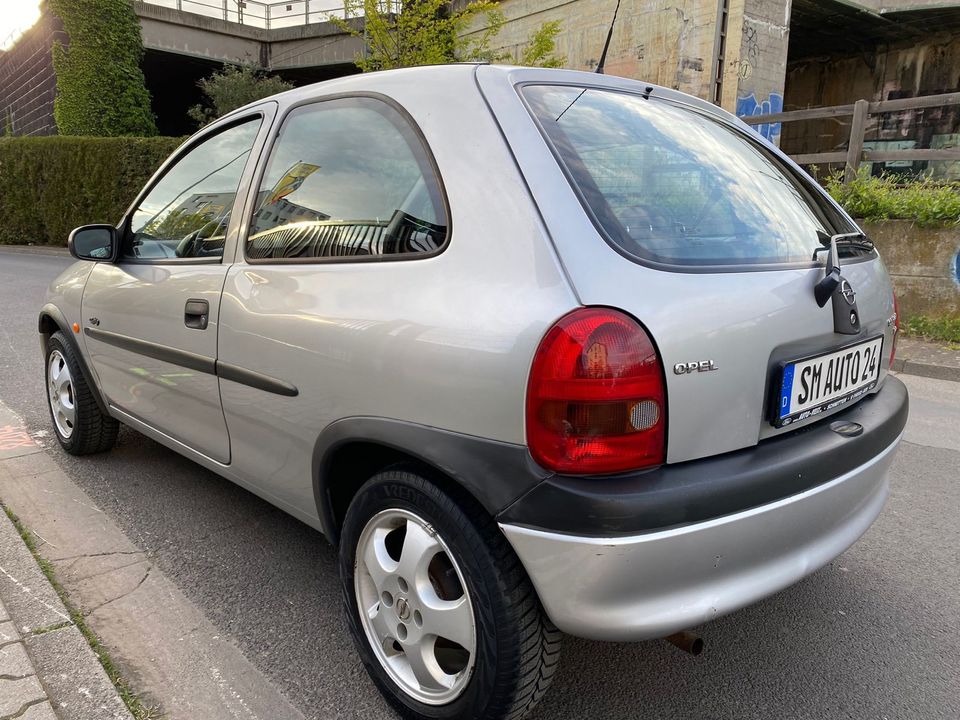 Opel Corsa B 1.0 12V Benzin 2.Hand* 98.000TKM* Tüv bis 02/2025 in Frankfurt am Main