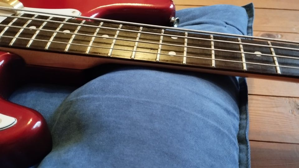 Fender Precision Bass Spezial USA Goldhardware Rot in Ribnitz-Damgarten