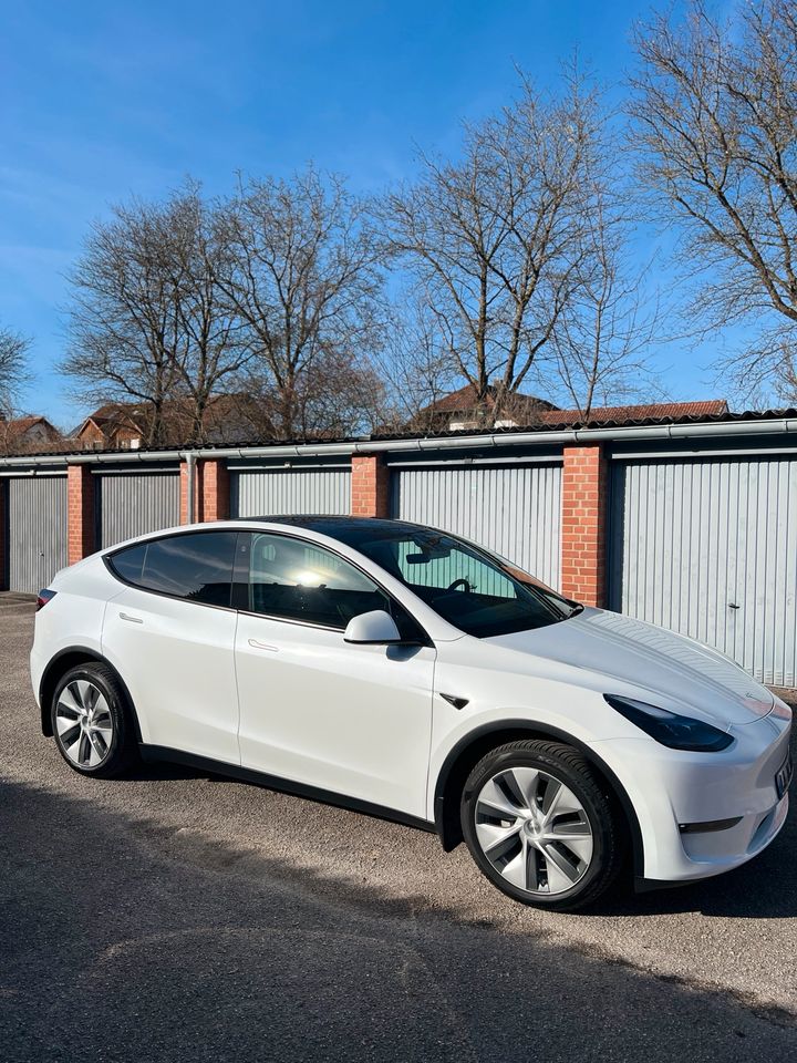 Tesla Model Y Long Range TOP in Landshut