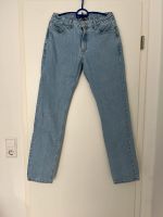 Jeans Tommy Hilfiger straight Größe 176 Hannover - Kirchrode-Bemerode-Wülferode Vorschau