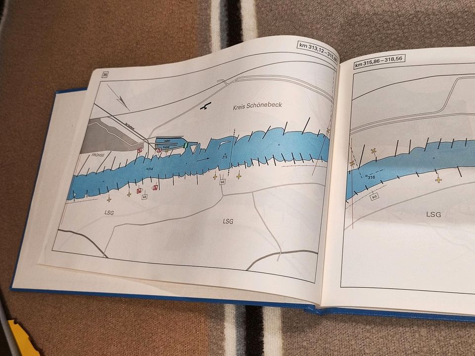 Schifffahrtskarten vom WSA in Schönefeld