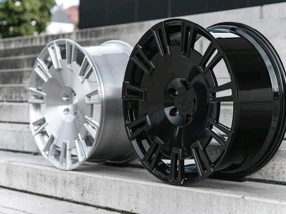 22 Zoll Forged Concave Felgen S-Klasse W222 W223 S63 AMG BMW 7er in Uhingen