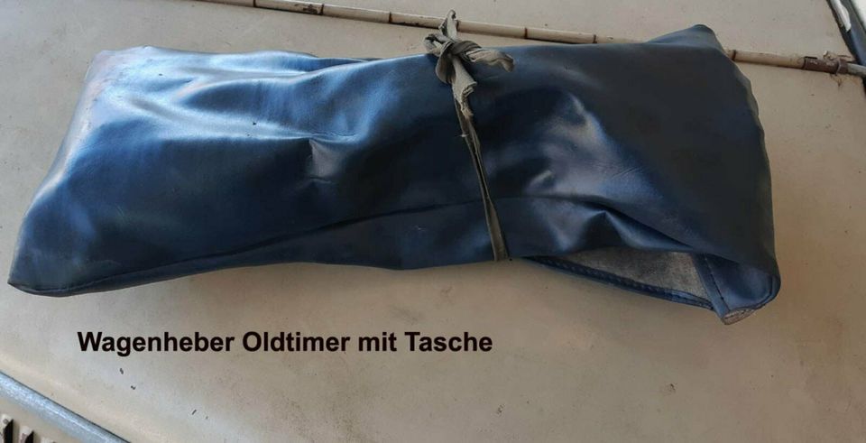 Wagenheber Oldtimer mit Tasche in Köln