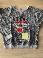 Pulli /Shirt Adidas Gr.34 mit Leomuster Oversize Hessen - Ulrichstein Vorschau