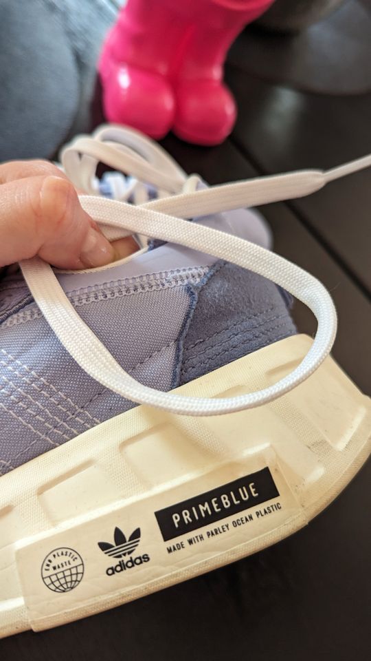Adidas Sneaker Flieder Größe 39 1/3 in Werne