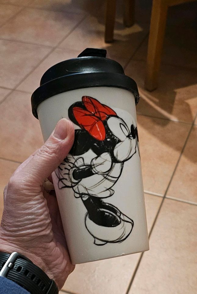 Becher Coffee to go Mickey Maus Minnie in Uelzen