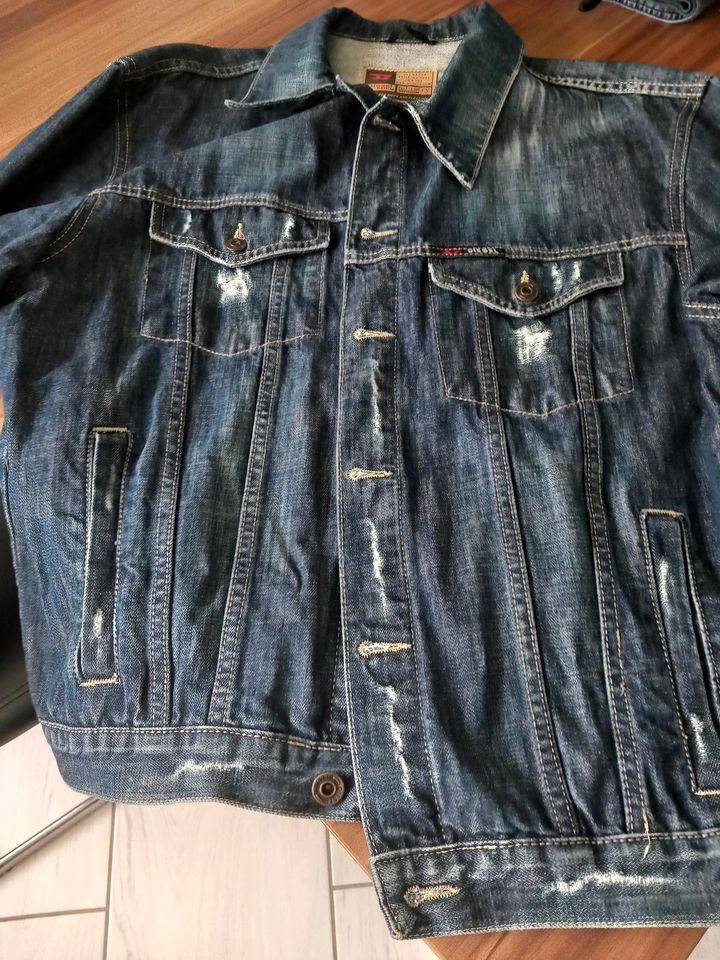 Jeansjacke Diesel  Größe XL in Leisnig