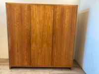 #A DDR Midcentury Kleiderschrank 3 türig Holz Kleiderstange 60er Sachsen - Burgstädt Vorschau