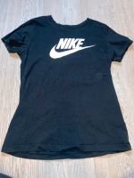 Nike Tshirt schwarz gr. S Hamburg-Nord - Hamburg Langenhorn Vorschau