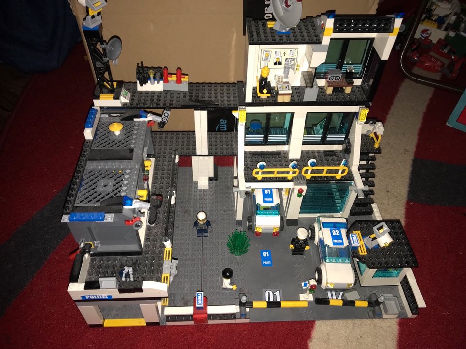 Lego Polizeistation City 7744 von 2008 in Bad Honnef