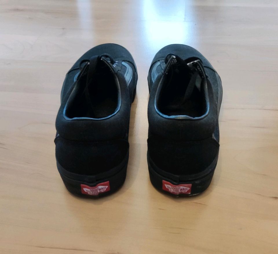 Vans Sneaker Größe 43 in schwarz wenig getragen Schuhe in Lonsheim