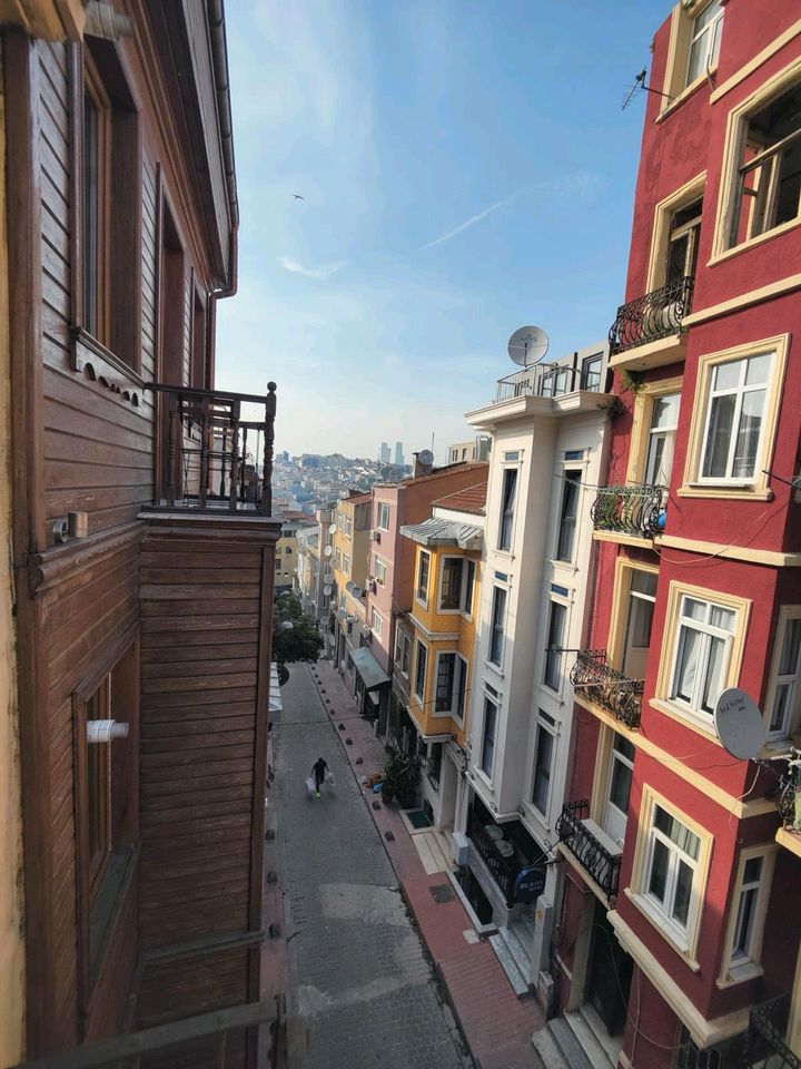 Historisches Gebäude in Istanbul Taksim in Ehningen
