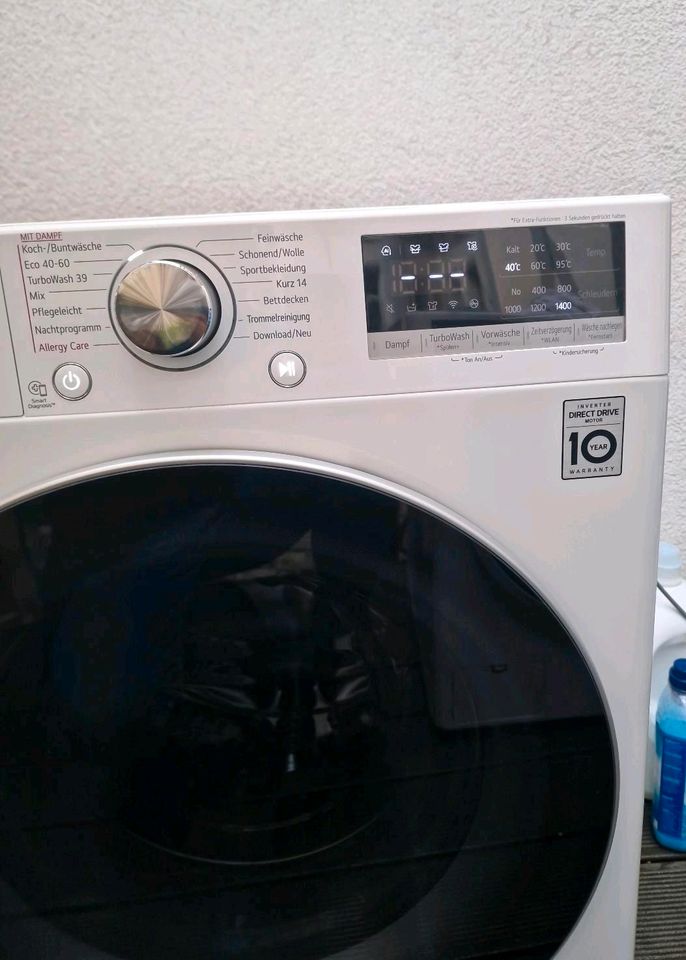 LG Thinq  8 Kg Smart Inverter Waschmaschine1400 U/min in Nürnberg (Mittelfr)