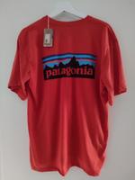 Patagonia T-Shirt L Hot Ember – Nachhaltig, Atmungsaktiv & Bequem Leipzig - Altlindenau Vorschau