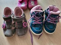Mädchenschuhe, Sandalen, Sneakers und Hausschuhe Bayern - Deggendorf Vorschau