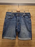 Jack & Jones Größe M Blau Shorts Bermuda Herren Jeans Kurze Hose Baden-Württemberg - Biberach an der Riß Vorschau