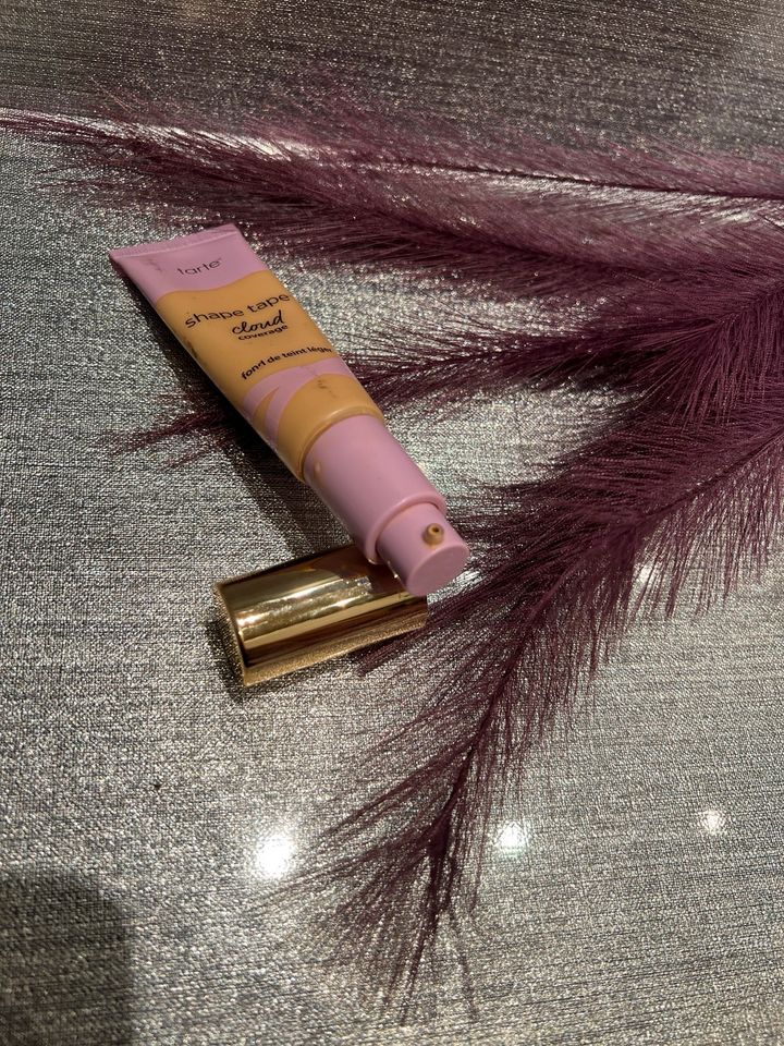 Tarte Shape Tape Cloud Foundation in Mannheim