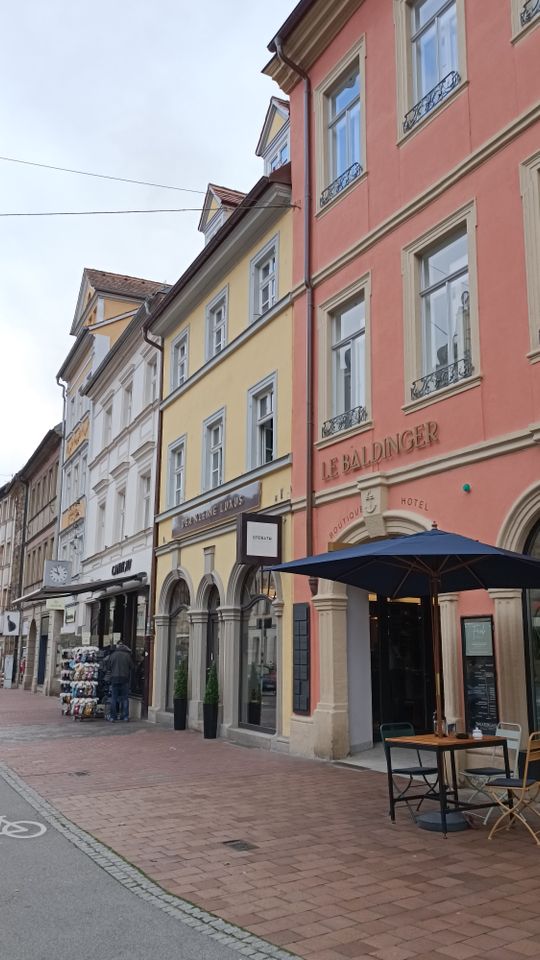 Hinter historischer Fassade - Neubau mit modernen Räumen in Bamberg