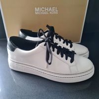 neuwertige Sneakers MICHAEL KORS weiß Gr. 38 Bayern - Stammham b. Ingolstadt Vorschau