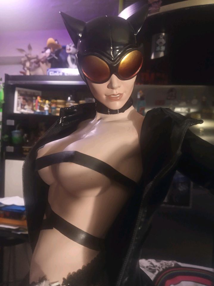 Sideshow Catwoman 1/4 Custom Premium Format Statue Nude in Saarlouis