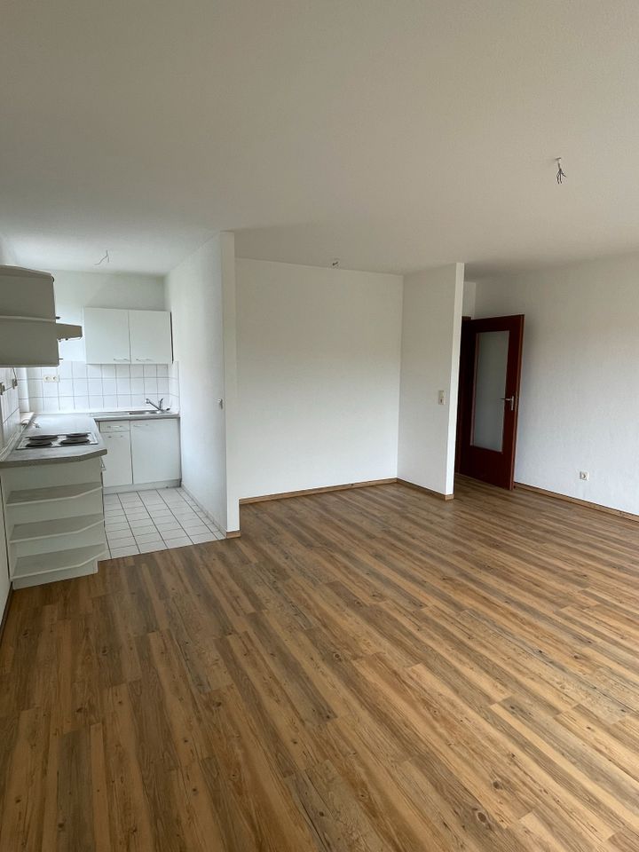 Single-Wohnung in ruhiger Lage mit Balkon und Einbauküche in Radeberg