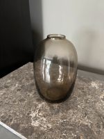 H&M Home Vase Rauchglas 15cm Niedersachsen - Vechta Vorschau