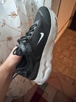 Nike Sneaker / SportSchuhe Kinder / Turnschuhe. Sachsen-Anhalt - Wettin-Löbejün Vorschau