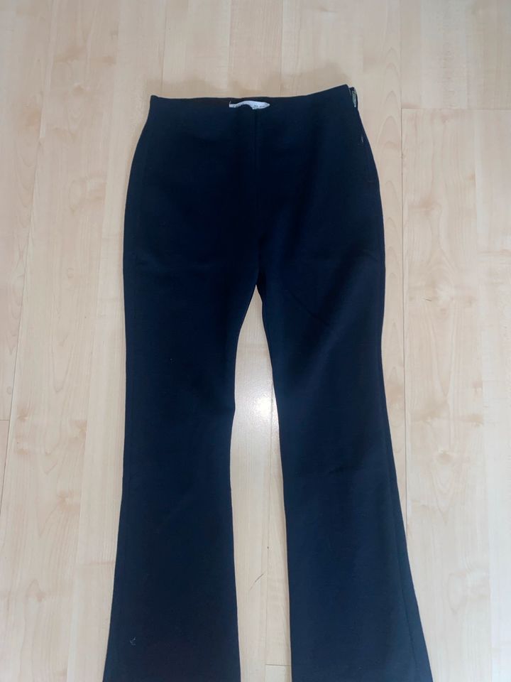 ZARA   CROPPED FLARE WOOL HOSE in Esslingen