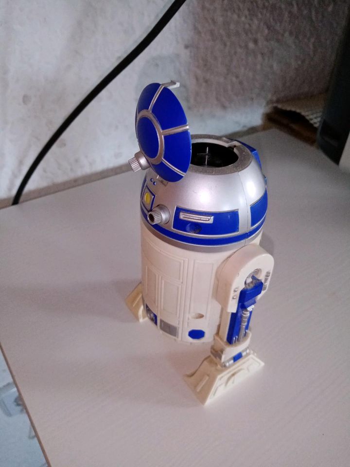 UHR STAR WARS FIGURE MIT STAR WARS LOGO LAMPE! in Hausen i. Niederbayern