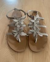 Schöne Sandalen mit Blumen von JustFab, Gr. 39, neuwertig Hessen - Herborn Vorschau