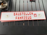 2 mal Baustellen Fahrzeug Schild mit Saugnapf Schleswig-Holstein - Klein Nordende Vorschau