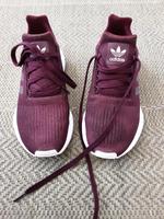Sneaker weinrot mit Glitzer von Adidas, Größe 38 Dortmund - Lütgendortmund Vorschau