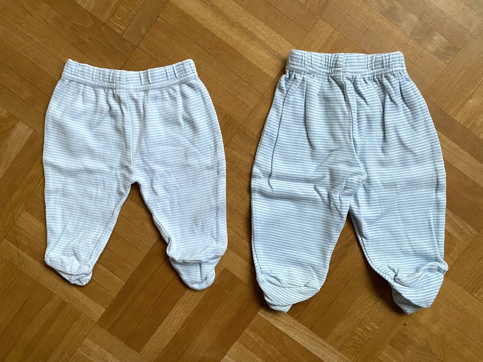 2 Baby Hosen mit Füßchen Größe 56/62 in Köln