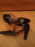 PETER KAISER Komplett Lederpumps schw.,Riemchen,Gr.6,5/39,5 TOP Berlin - Wilmersdorf Vorschau
