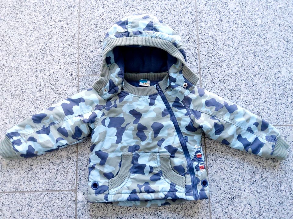 Jacke Winterjacke Gr. 80 Kapuze Blau Fleece für Jungs in Freiburg im Breisgau