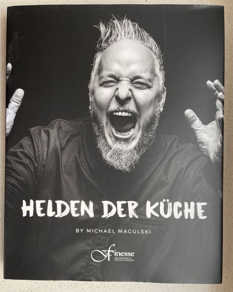 Kochbuch "Helden der Küche" by Michael Magulski, neu in Bad Bramstedt
