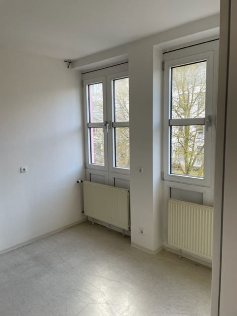 ** Zentrale Rampenhalle, Logistikfläche mit Bürogebäude in BAB-Nähe ** in Bamberg