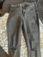 H&M Skinny High Waist Jeans dunkelgrau Gr.38 Thüringen - Gera Vorschau